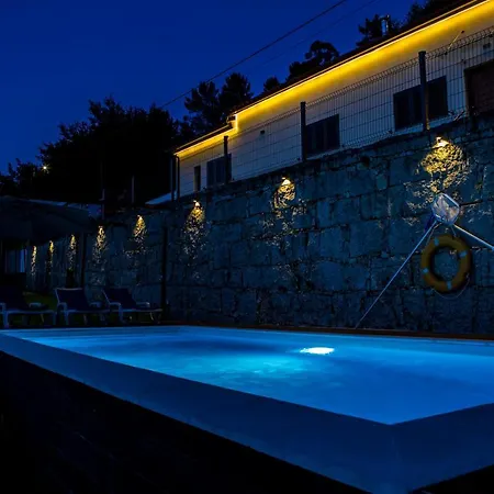 Toural House ארקוס דה ואלדבז