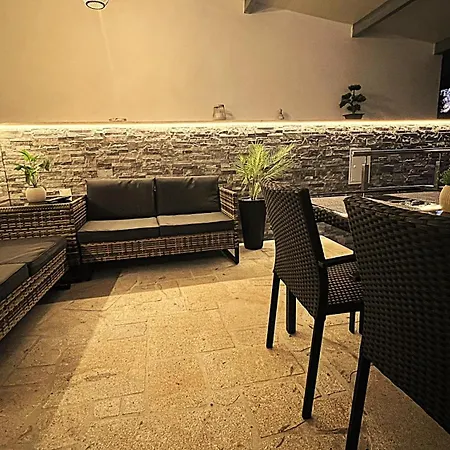 Toural House ארקוס דה ואלדבז