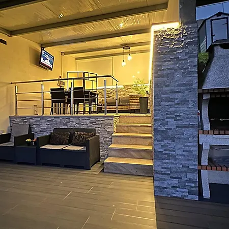 Toural House Tatil Evi *